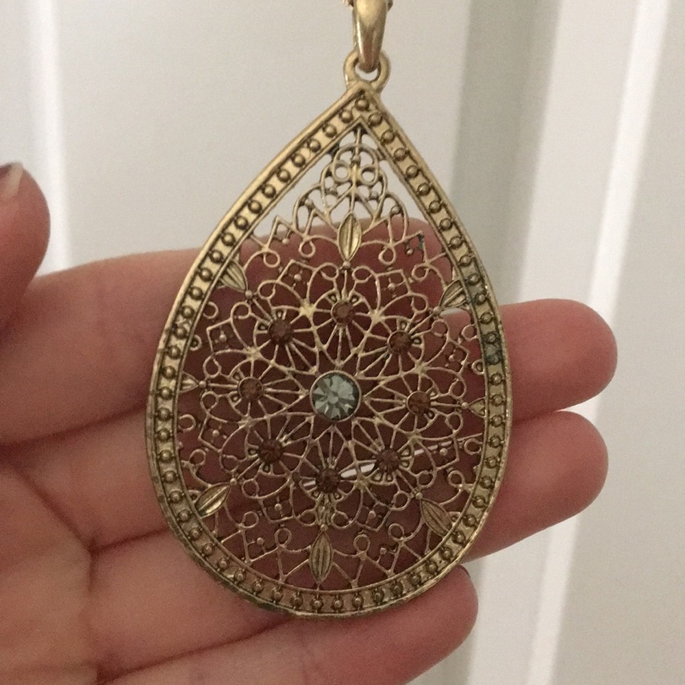 Long necklace